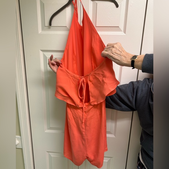 NWT ASTR the Label Bianca Halter Ruffle Tiered Romper in Coral, size: L - Picture 3 of 4